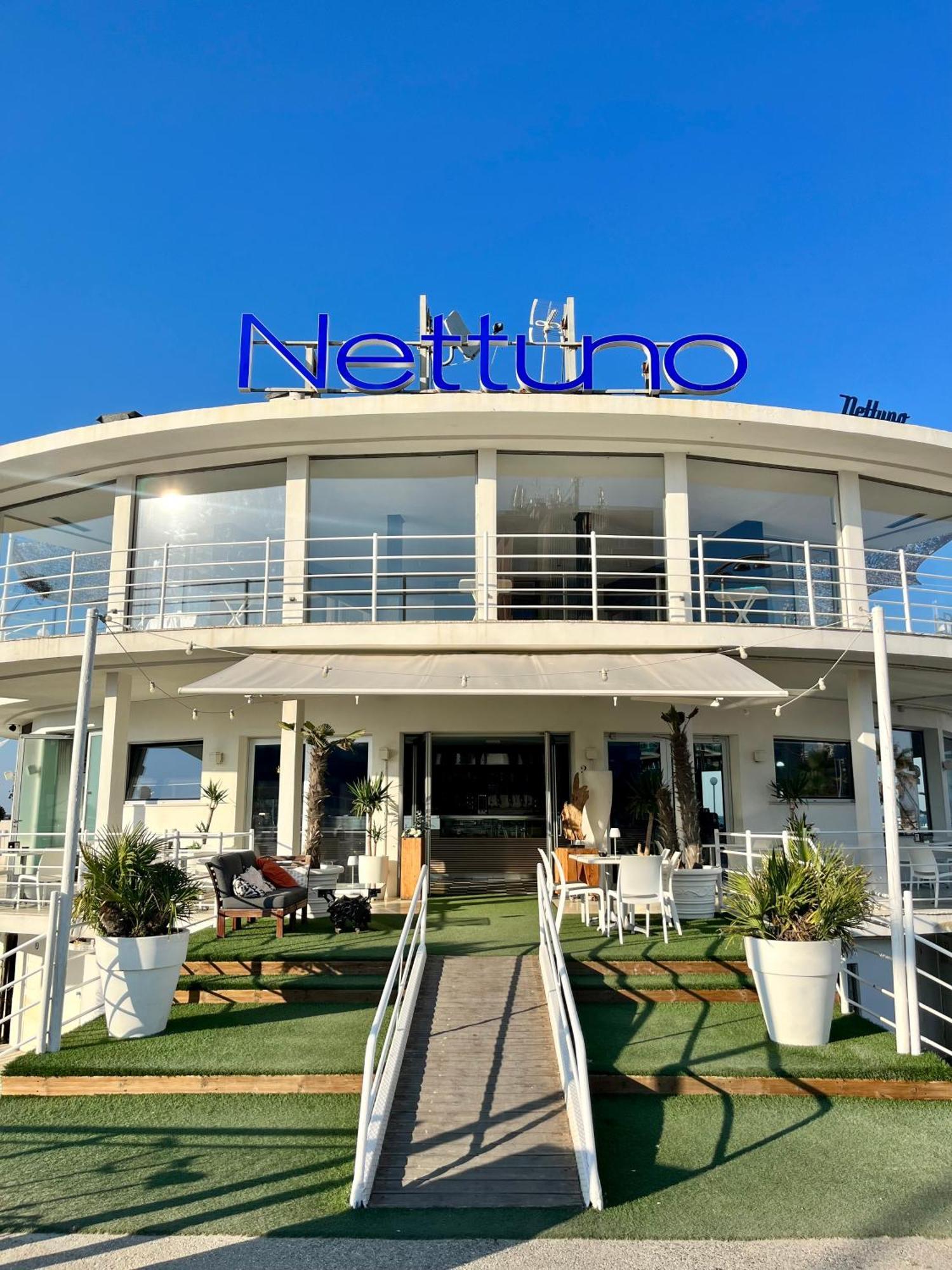Hotel Columbia Frontemare Rimini Exterior photo